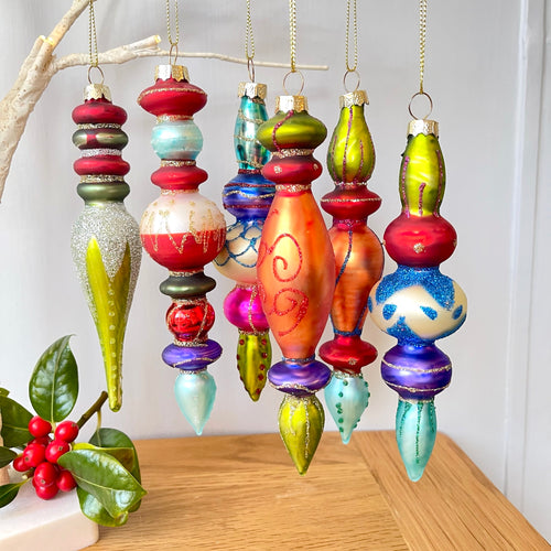 Retro Style Bauble Set