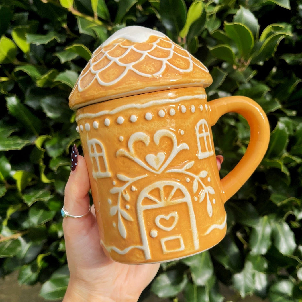 Christmas Ceramic Gingerbread Style Mug With Lid