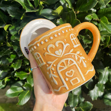 Christmas Ceramic Gingerbread Style Mug With Lid