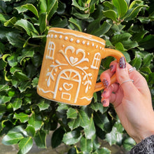 Christmas Ceramic Gingerbread Style Mug With Lid
