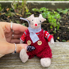 Felt Mouse With Grey Scarf