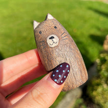 Wooden Family Of Three Cats