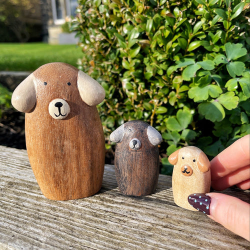 Wooden Family Of Three Dogs