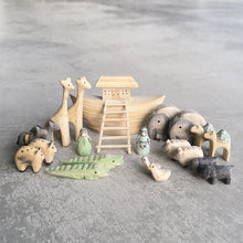 Noah's Ark Set In Wooden Keepsake Box