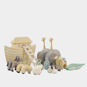 Noah's Ark Set In Wooden Keepsake Box