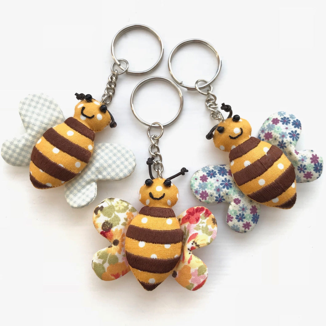 Bee Keyring